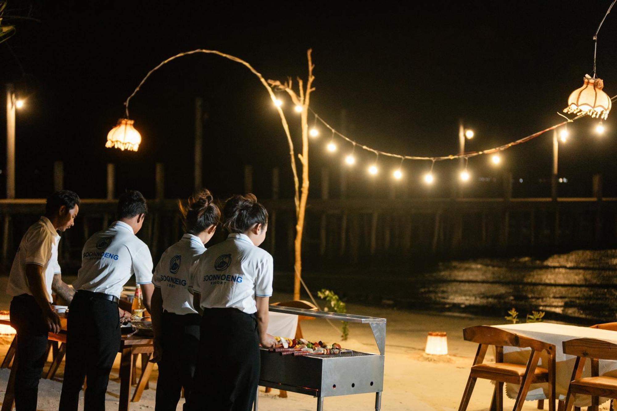 Soonnoeng Resort เกาะรงสำลน ภายนอก รูปภาพ